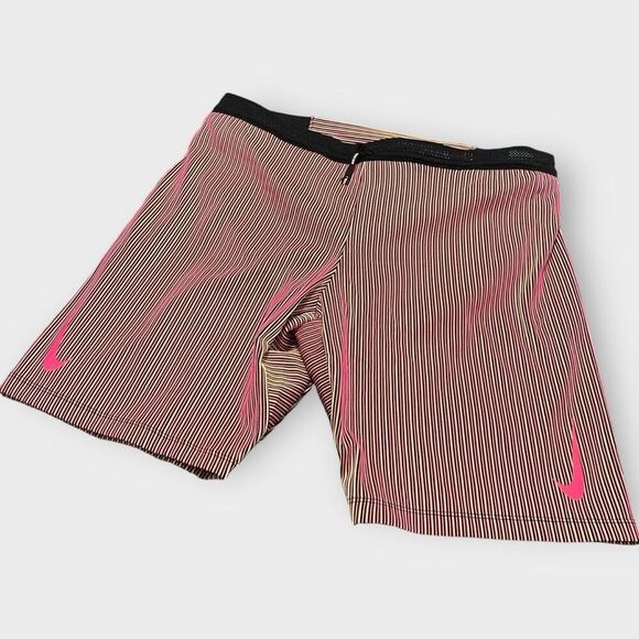 Nike AeroSwift 1/2 Length Running Tights size XL Hyper Pink Black DM4622-016 New - Picture 2 of 11